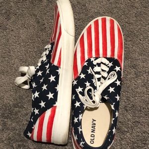 Men’s size 13 patriotic tennis shoes